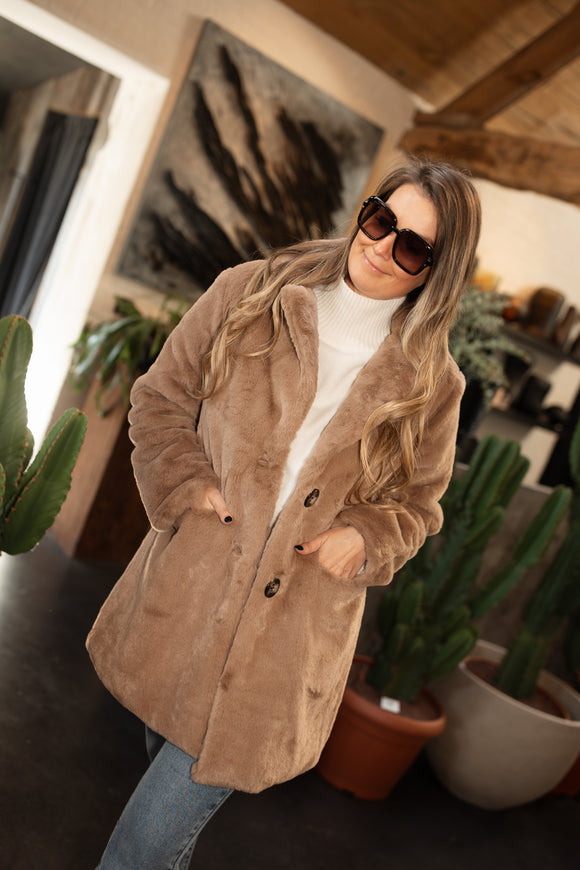 Stonefield Fashion - www.stonefieldfashion.be - Faux Fur Coat Camel